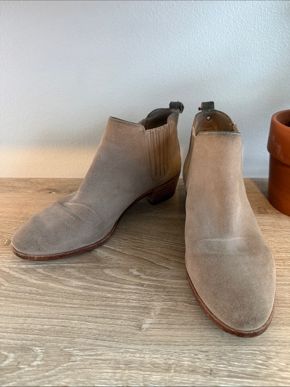Michael Kors Shaw Suede Leather Chelsea Slip On Ankle Wood Block Heel Boots, 7.5